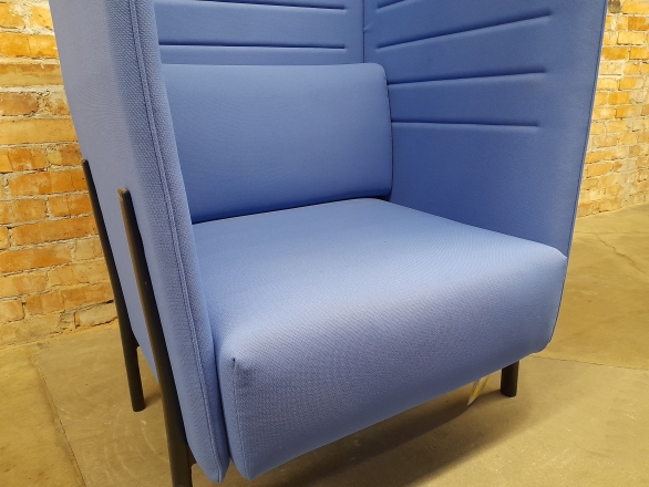 Sofa jednoosobowa ALIAS z pufą