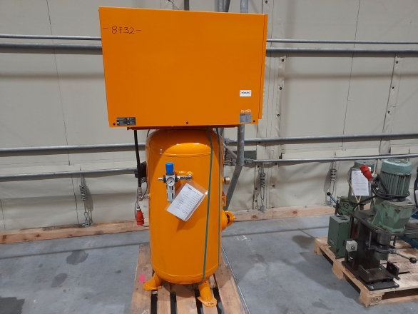 Sprężarka tłokowa Kaeser, 336 l/min, 12 bar, 3,0 kW, zbiornik stojący