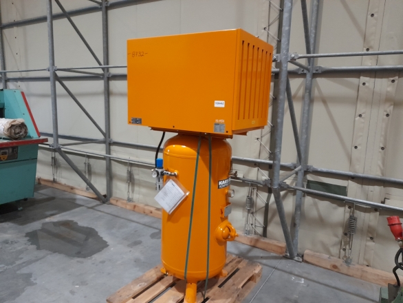 Sprężarka tłokowa Kaeser, 336 l/min, 12 bar, 3,0 kW, zbiornik stojący