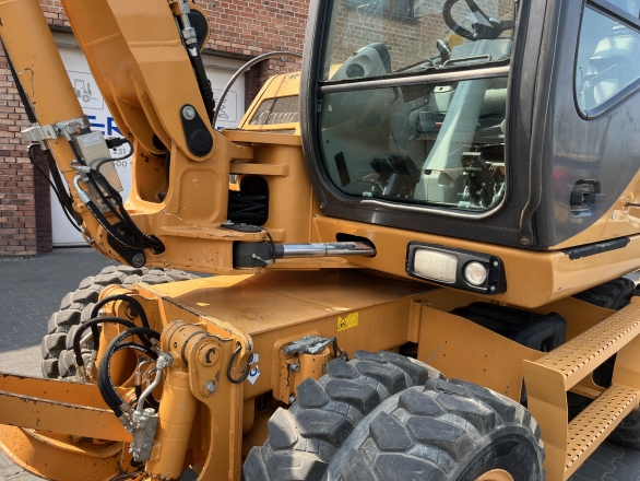 Case WX 95