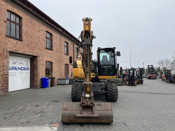 Liebherr A 910 COMPACT