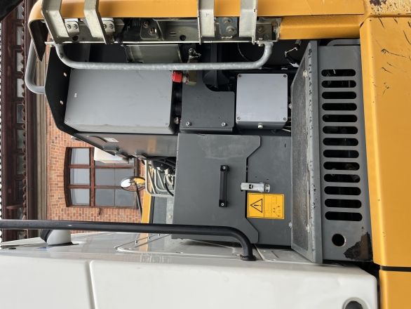 Liebherr A 910 COMPACT